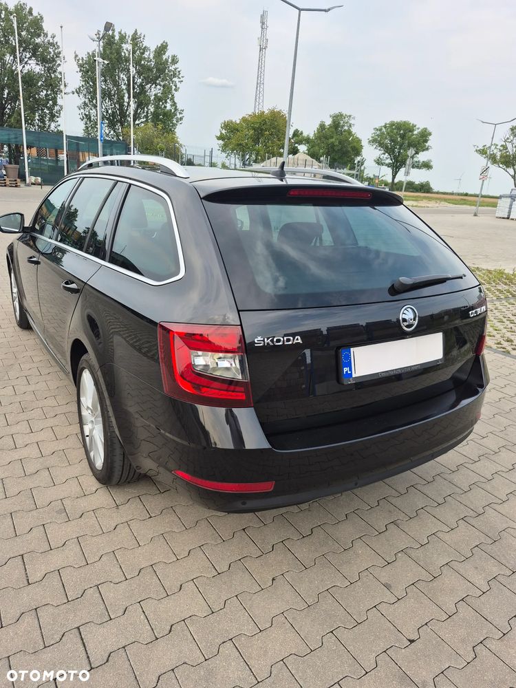 Skoda Octavia 2.0 TDI Elegance DSG - 11