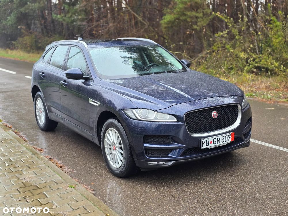Jaguar F-Pace 2.0 i4D AWD Pure - 11
