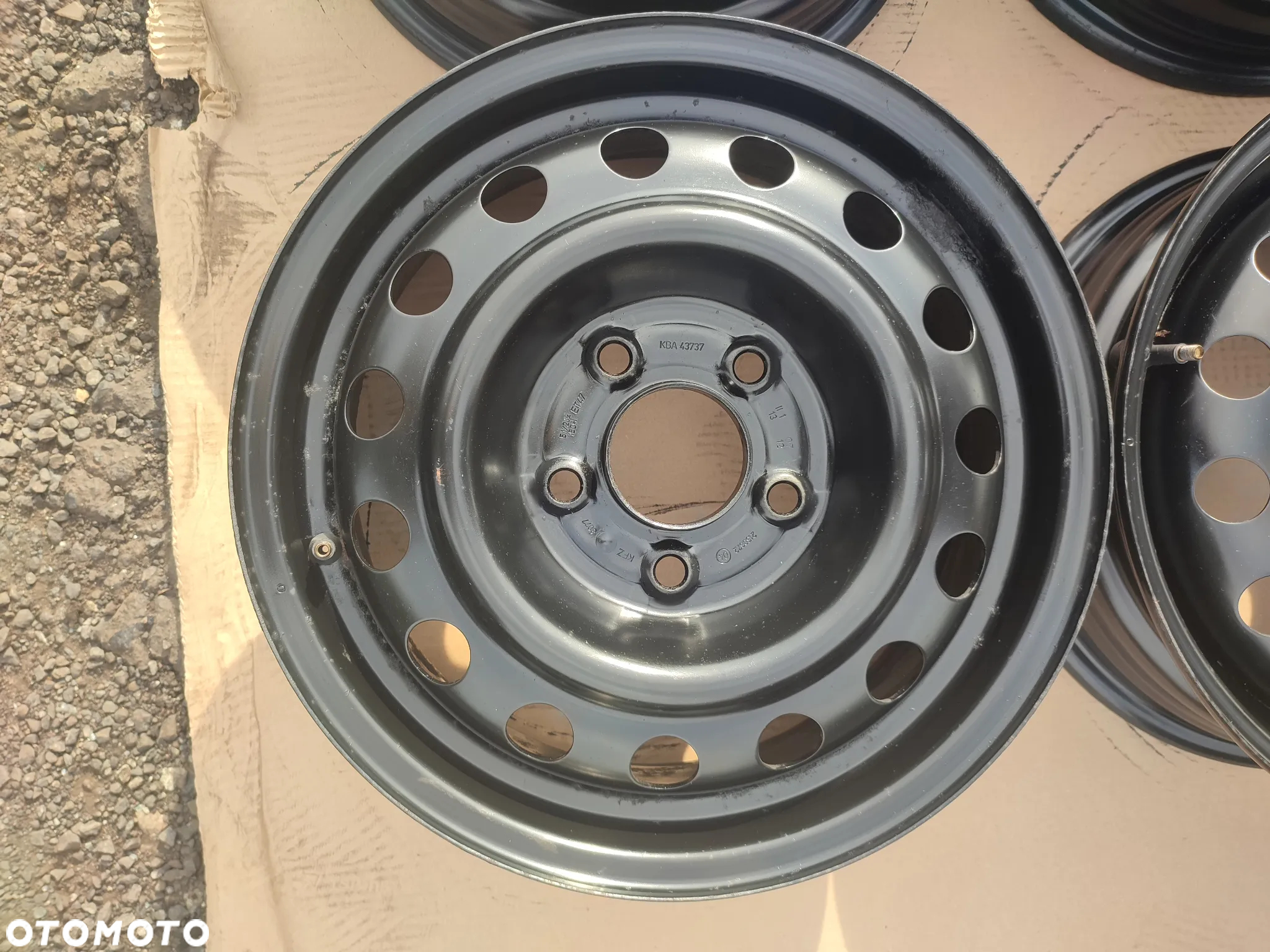 Felgi stalowe KIA Ceed 15 cali 5x114.3 5.5Jx15 ET47 - 2
