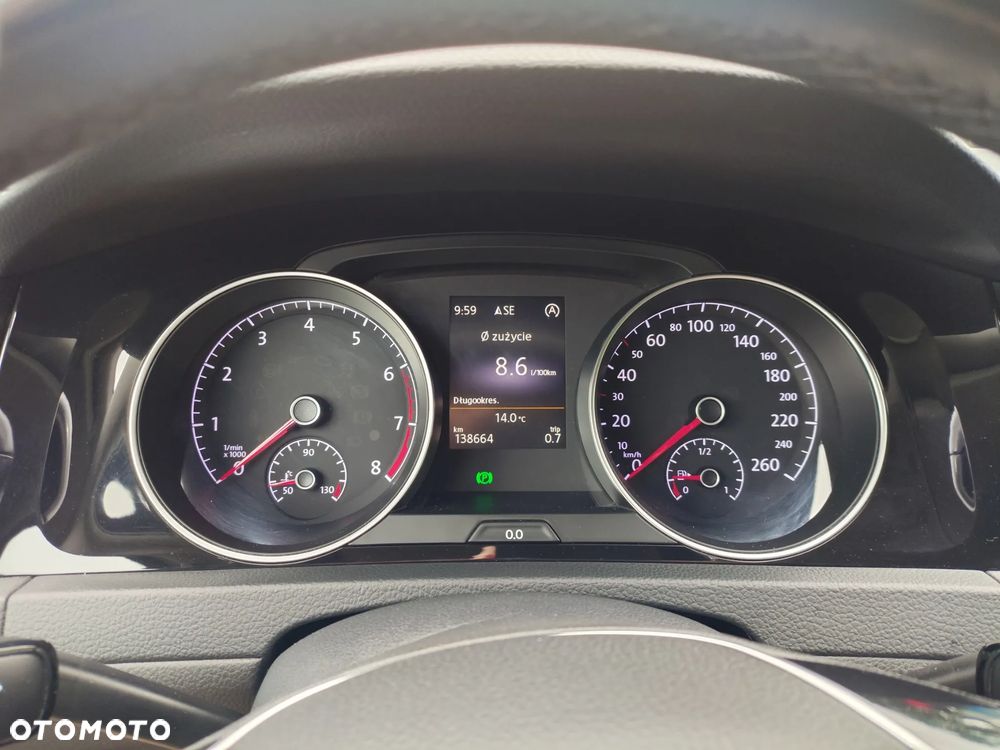 Volkswagen Golf 1.4 TSI BMT Highline - 8