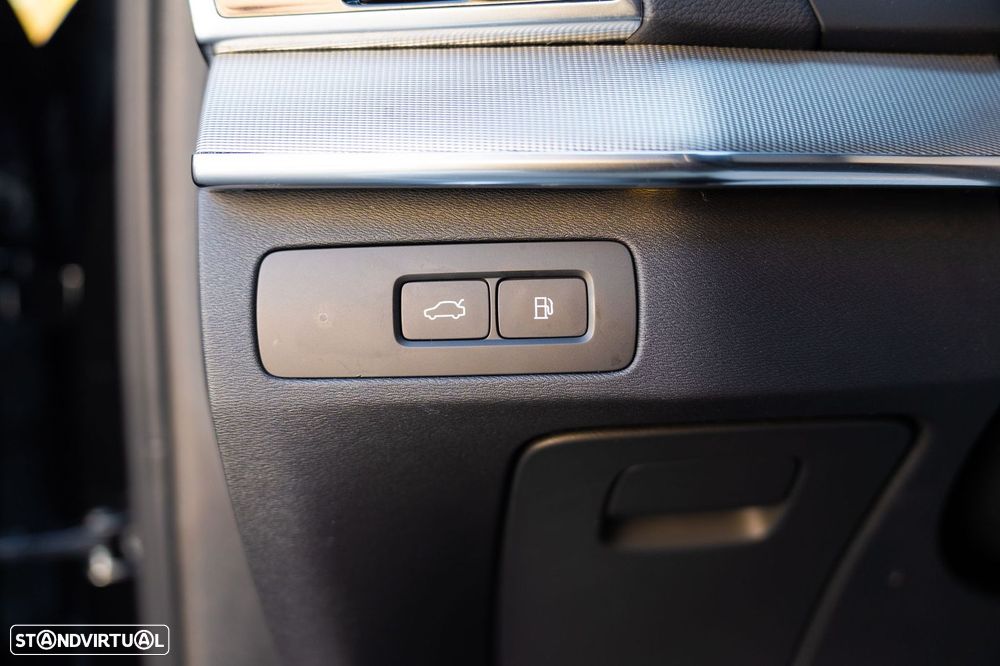 Volvo XC 90 T8 AWD Recharge Plus Dark - 23