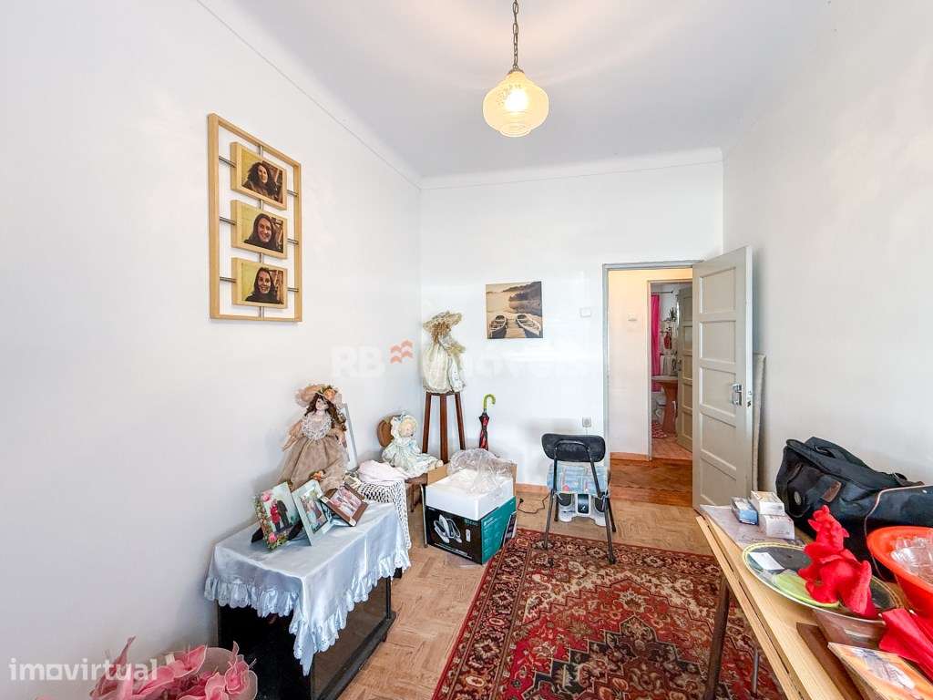 Apartamento T2 a nível do rés do chão com logradouro no centro do E... - Grande imagem: 2/27