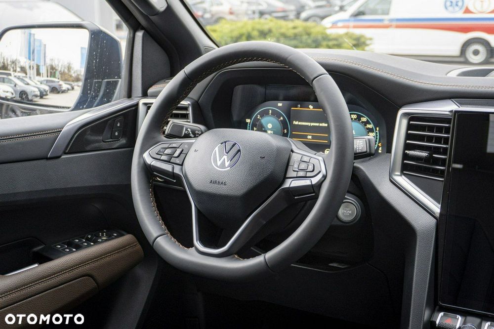 Volkswagen Amarok - 30