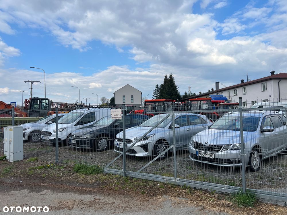 Volkswagen Transporter L2H1 Plus Trendline - 33