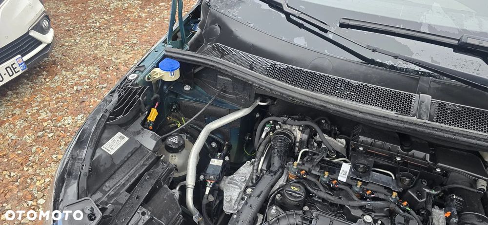 Peugeot 3008 1.5 BlueHDi GT S&S EAT8 - 18