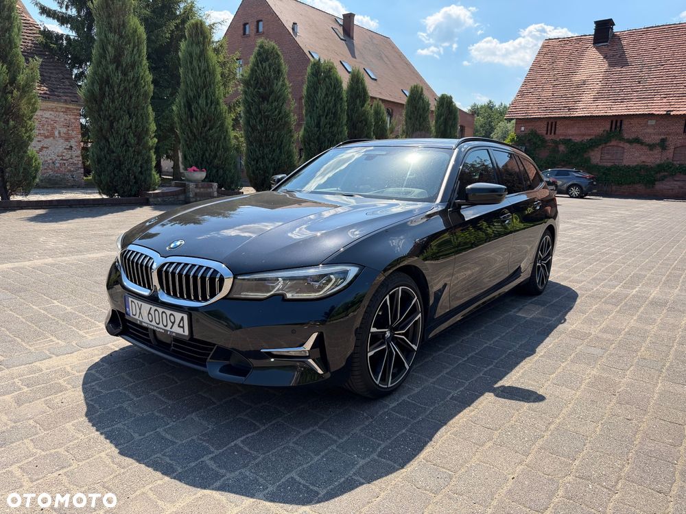 BMW Seria 3 320d xDrive MHEV Luxury Line sport - 1