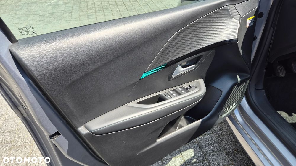 Peugeot 208 - 27