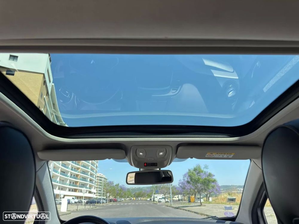 Renault Captur 1.2 TCe Initiale Paris EDC - 48
