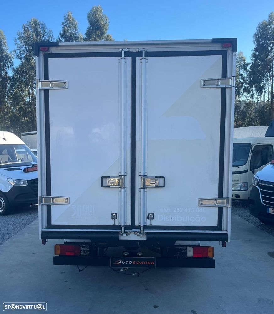 Toyota Dyna C/Frio - 8