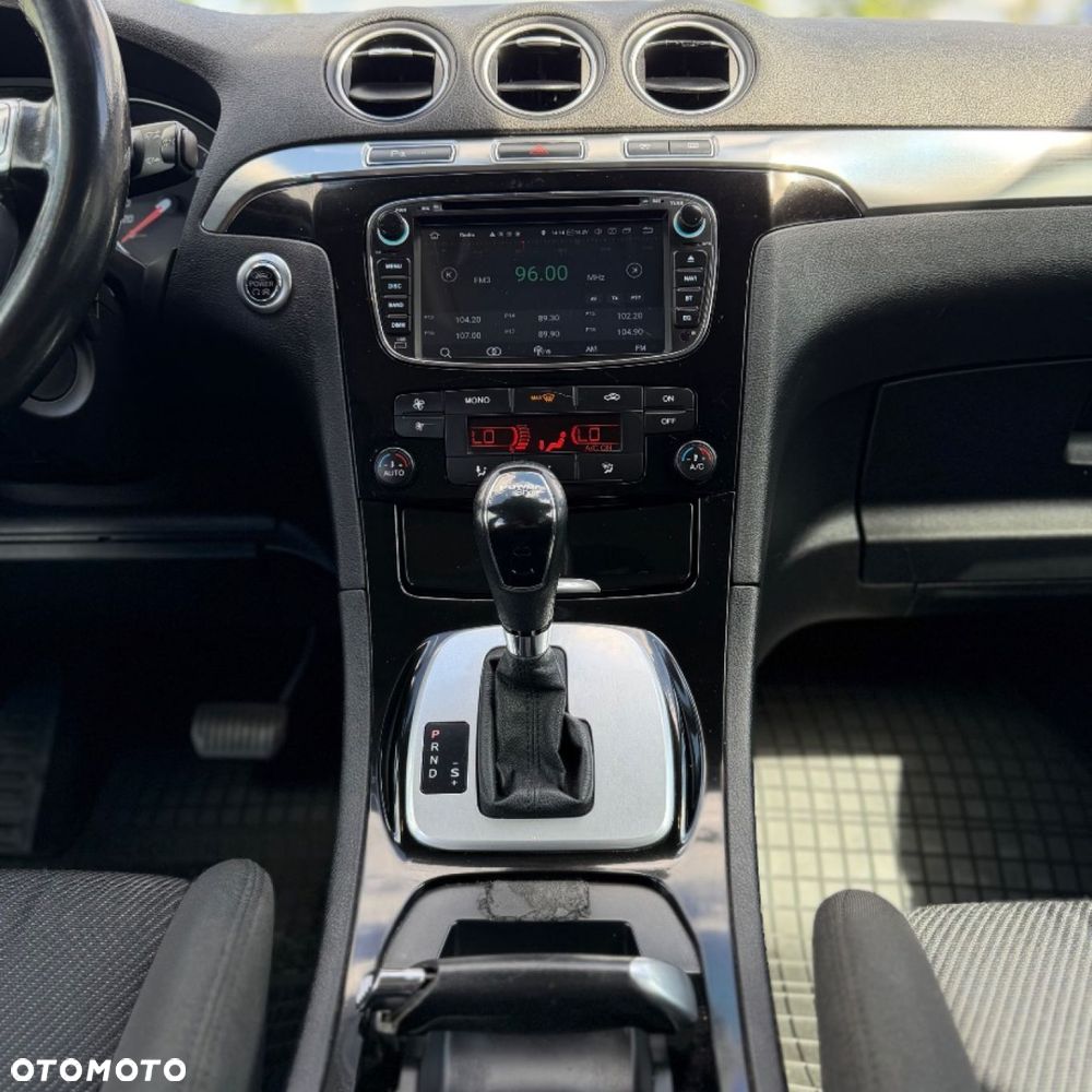 Ford S-Max - 26