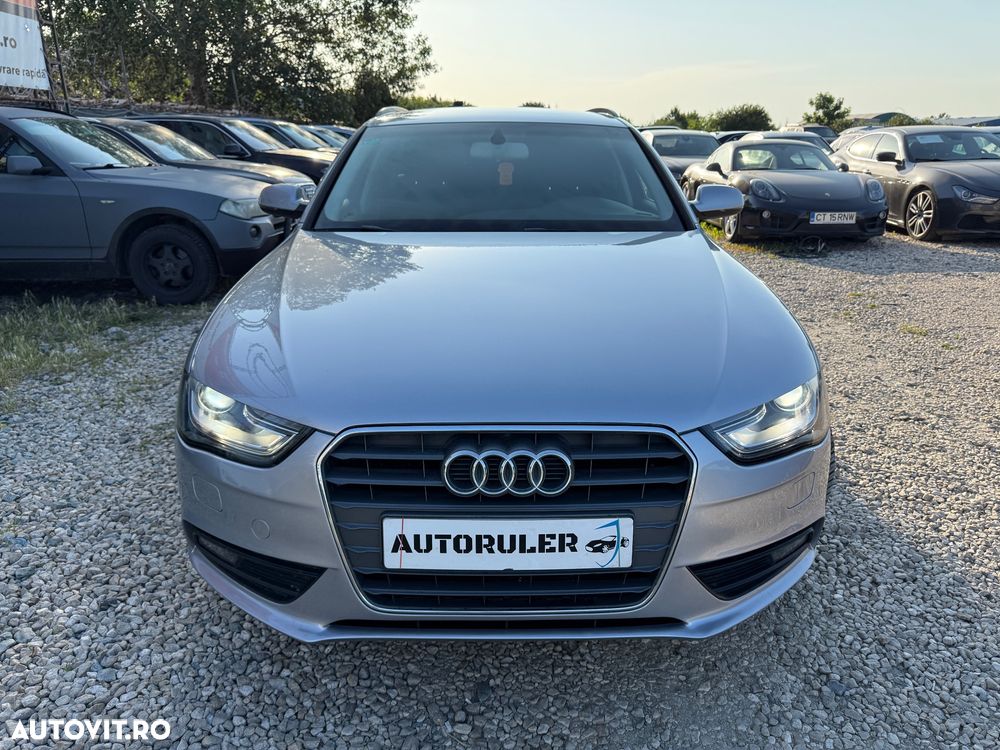 Audi A4 Avant 2.0 TDI DPF clean diesel multitronic Attraction - 11