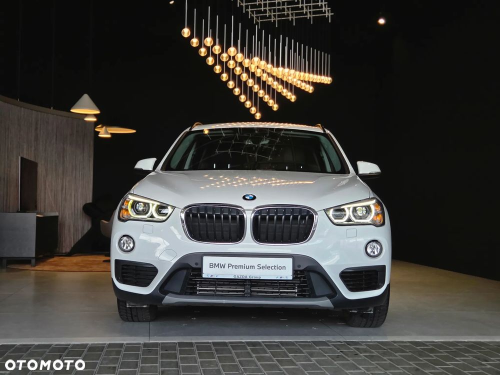 BMW X1 sDrive18i GPF Advantage - 6