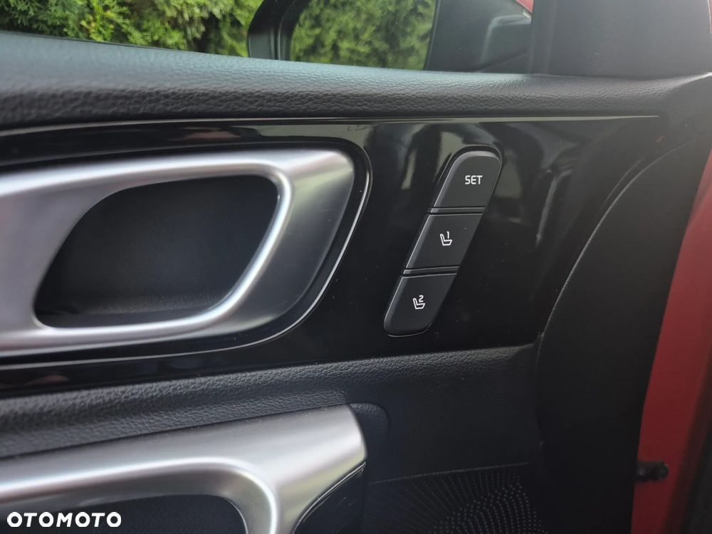 Kia XCeed 1.5 T-GDI L Business Line DCT - 17
