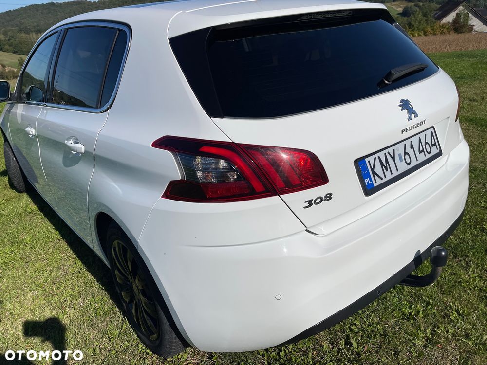 Peugeot 308 1.5 BlueHDi Allure S&S - 16