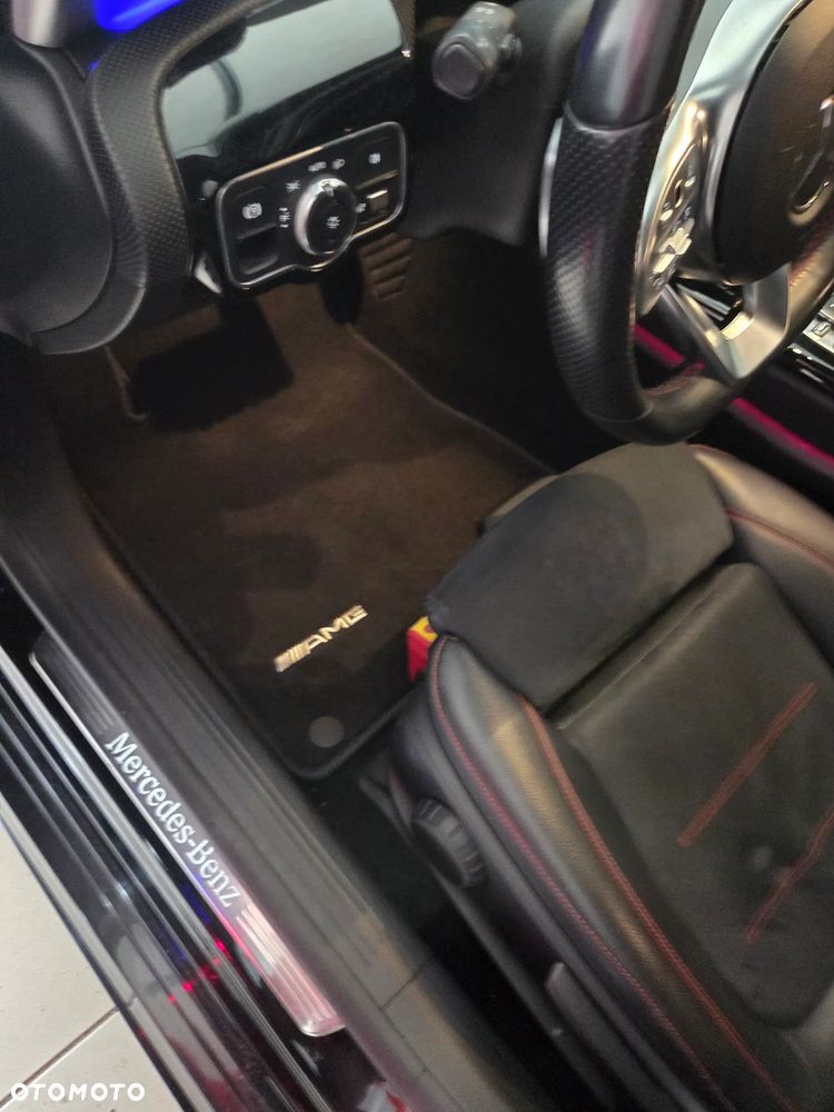 Mercedes-Benz CLA - 22