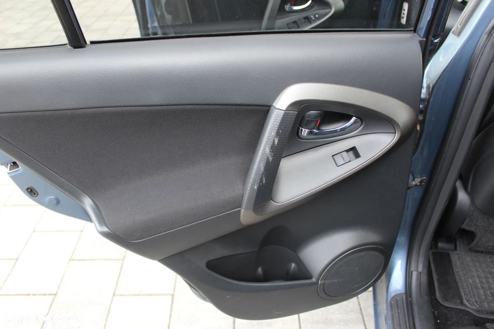 Toyota RAV4 2.0 VVT-i Luna 4x2 - 16