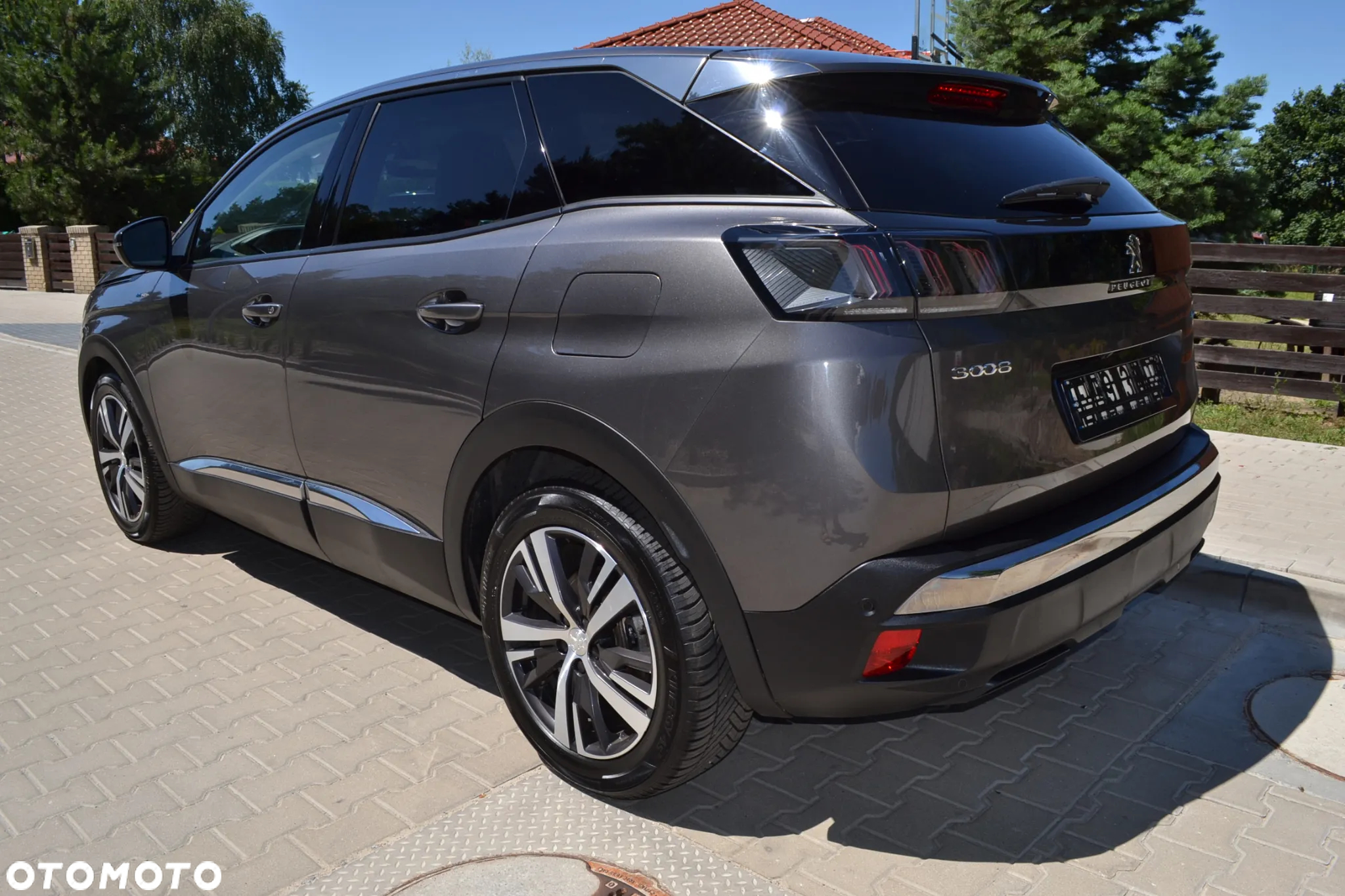 Peugeot 3008 1.6 PureTech Hybrid PHEV Allure S&S EAT8 - 3