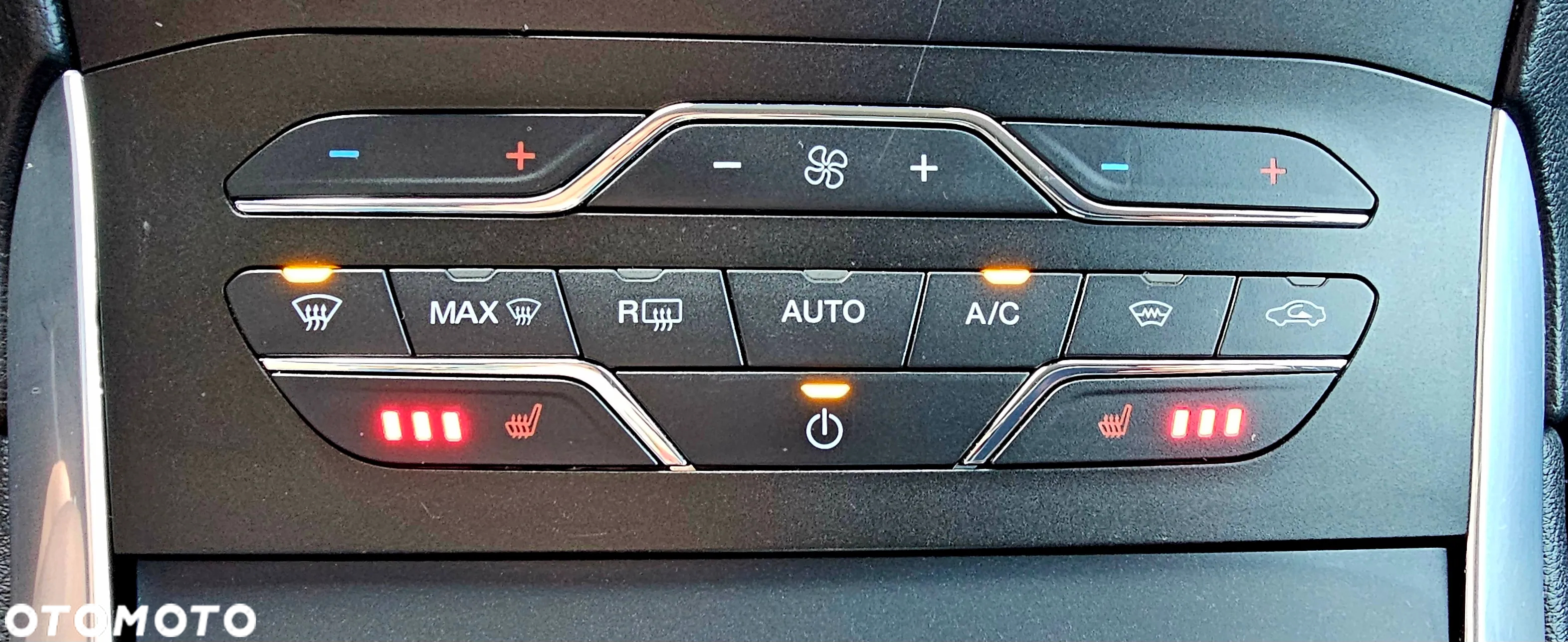 Ford S-Max 2.0 EcoBlue Titanium - 14