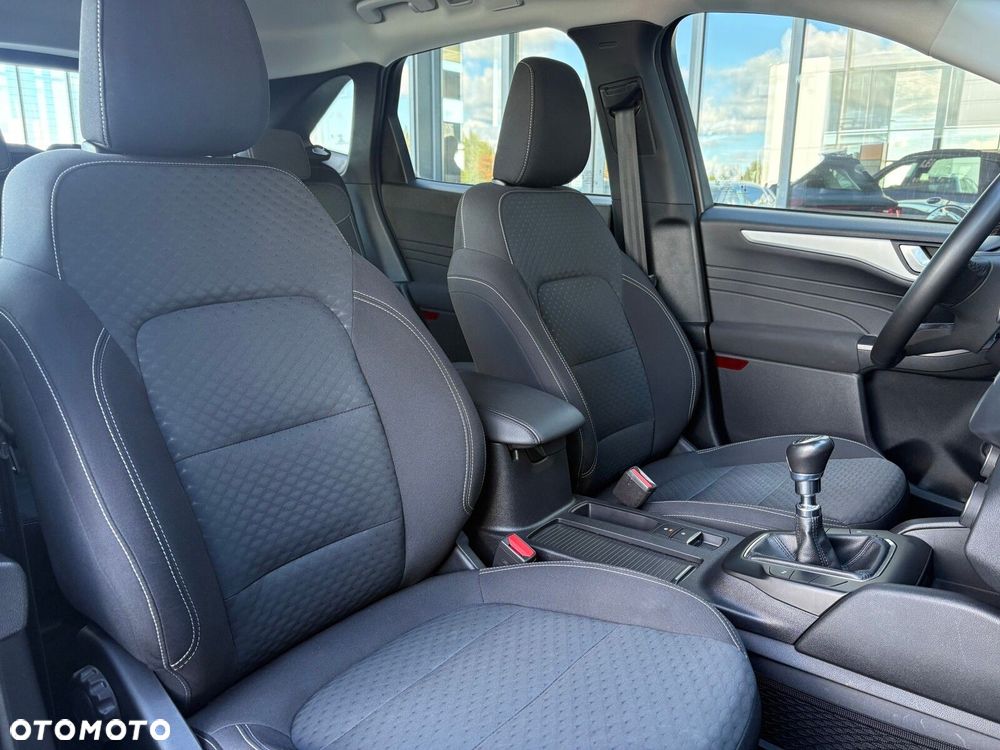 Ford Kuga - 16