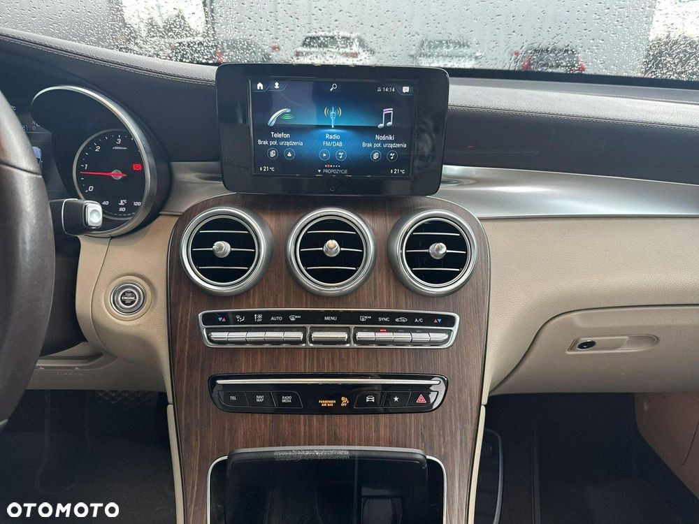 Mercedes-Benz GLC - 25