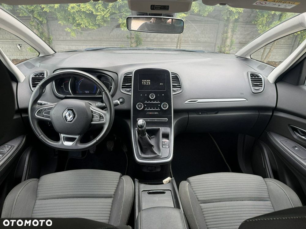 Renault Scenic - 8