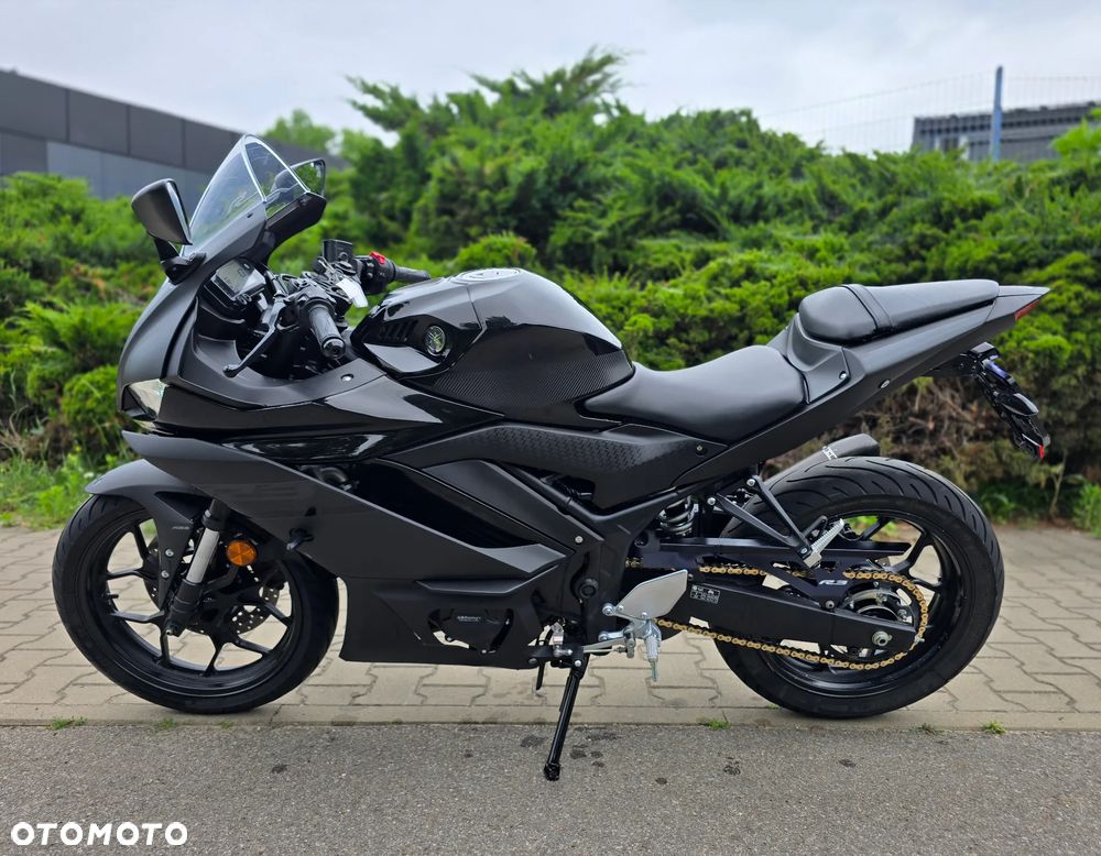 Yamaha R3 - 3