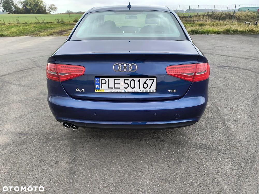 Audi A4 Limousine - 7