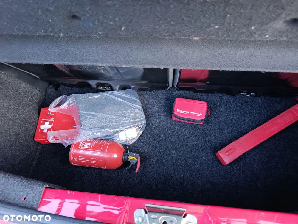 Toyota Aygo City - 11