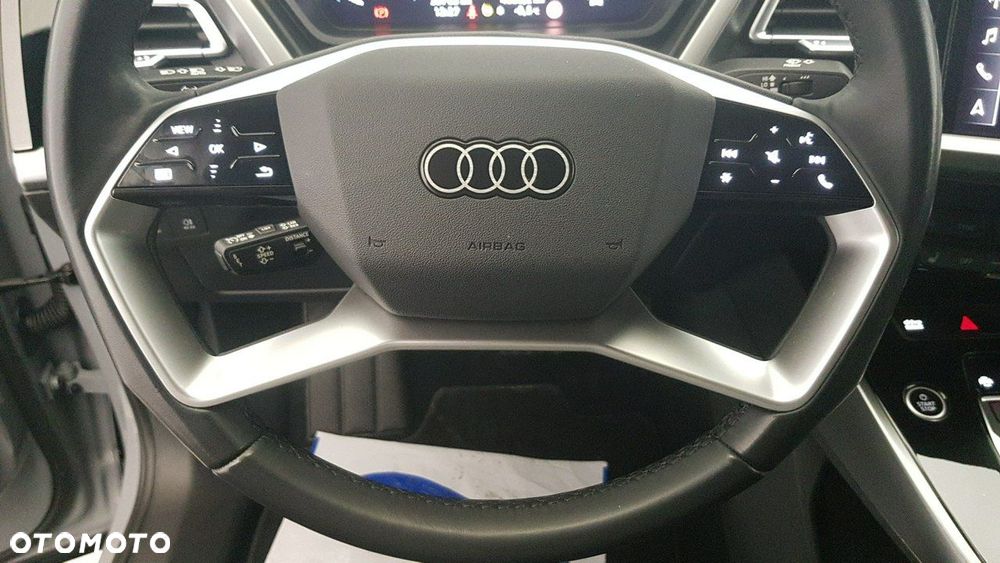 Audi Q4 e-tron - 22