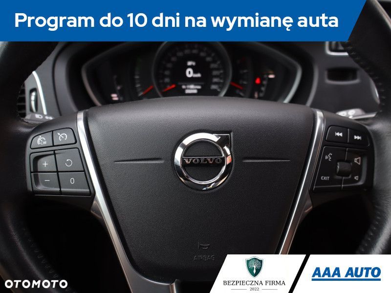Volvo V40 - 20