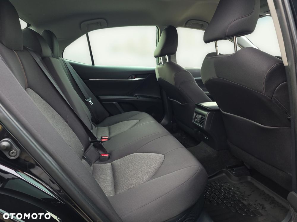 Toyota Camry 2.5 Hybrid Comfort CVT - 10