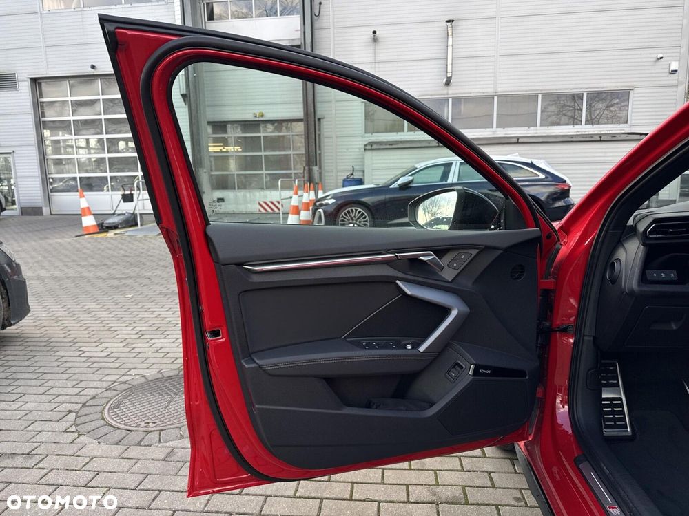 Audi S3 Sportback - 12
