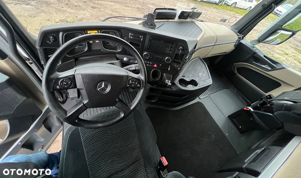 Mercedes-Benz Actros 1845 - 8