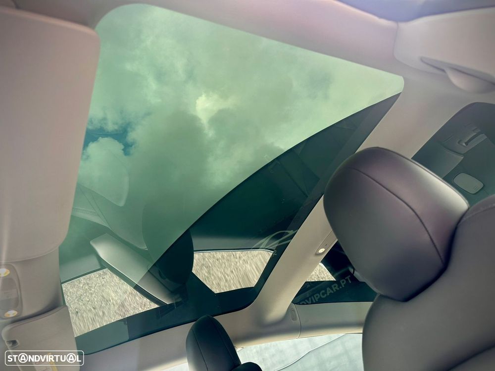 Tesla Model 3 Performance Dual Motor AWD - 19
