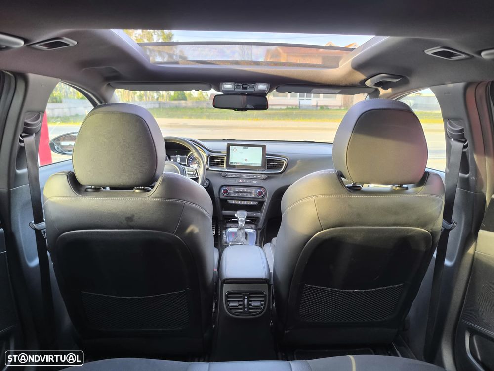 Kia Ceed 1.6 CRDi GT Line 7DCT - 57