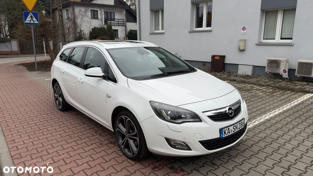Opel Astra 2.0 CDTI DPF 150 Jahre - 7