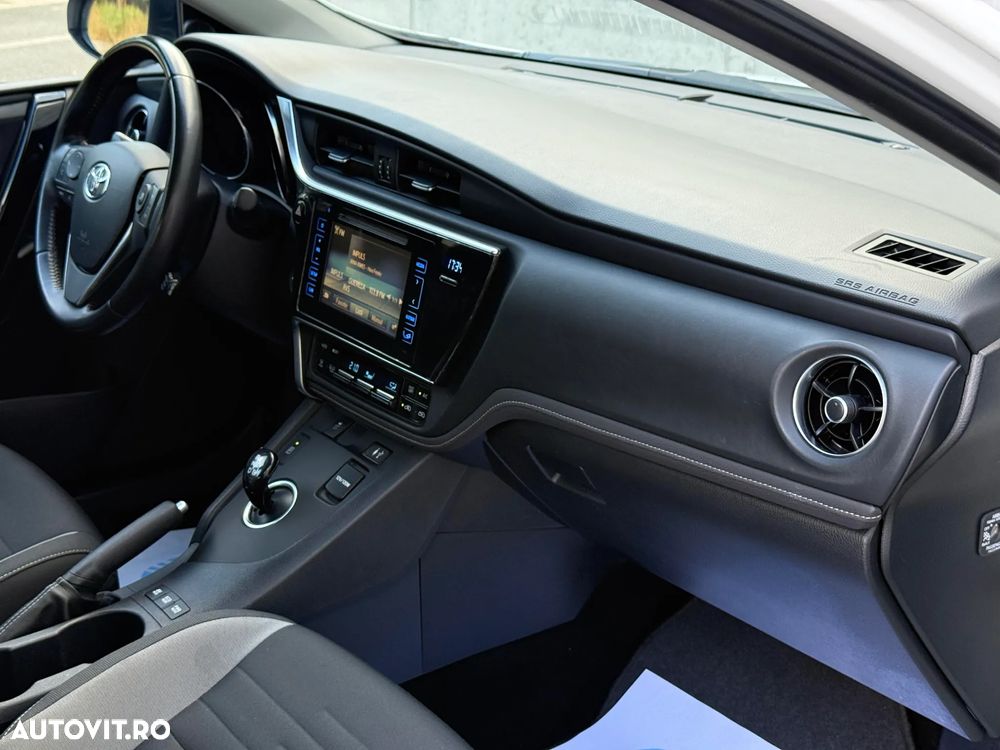 Toyota Auris 1.8 L VVT-i Hybrid Luna - 10