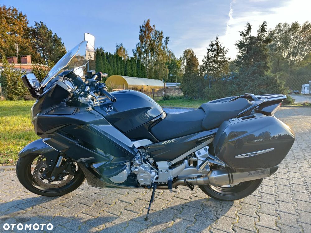 Yamaha FJR - 9