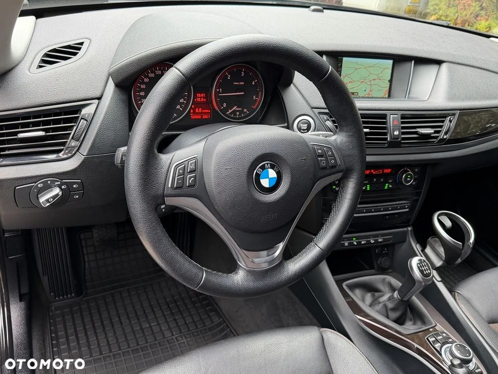 BMW X1 xDrive18d xLine - 21