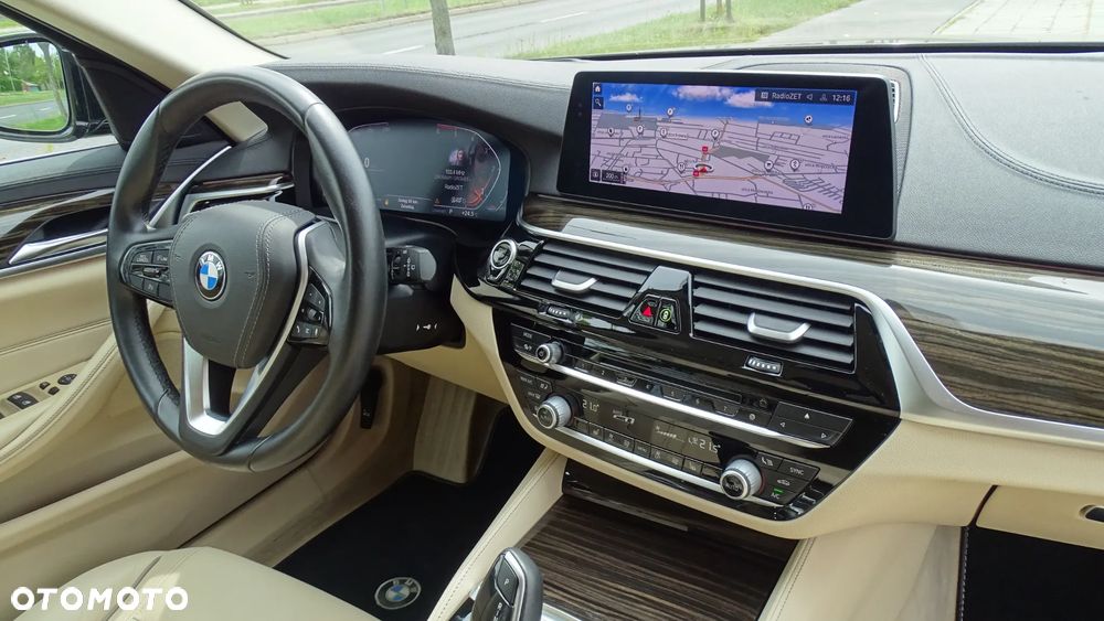 BMW Seria 5 520d xDrive Luxury Line - 15