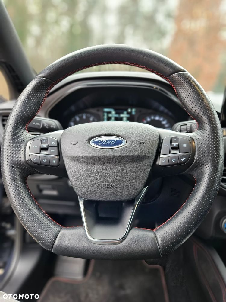 Ford Focus 1.5 EcoBoost ST-Line - 8