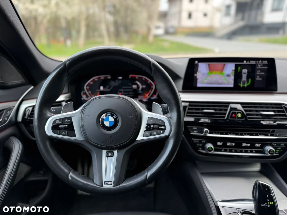 BMW Seria 5 530i xDrive M Sport sport - 13