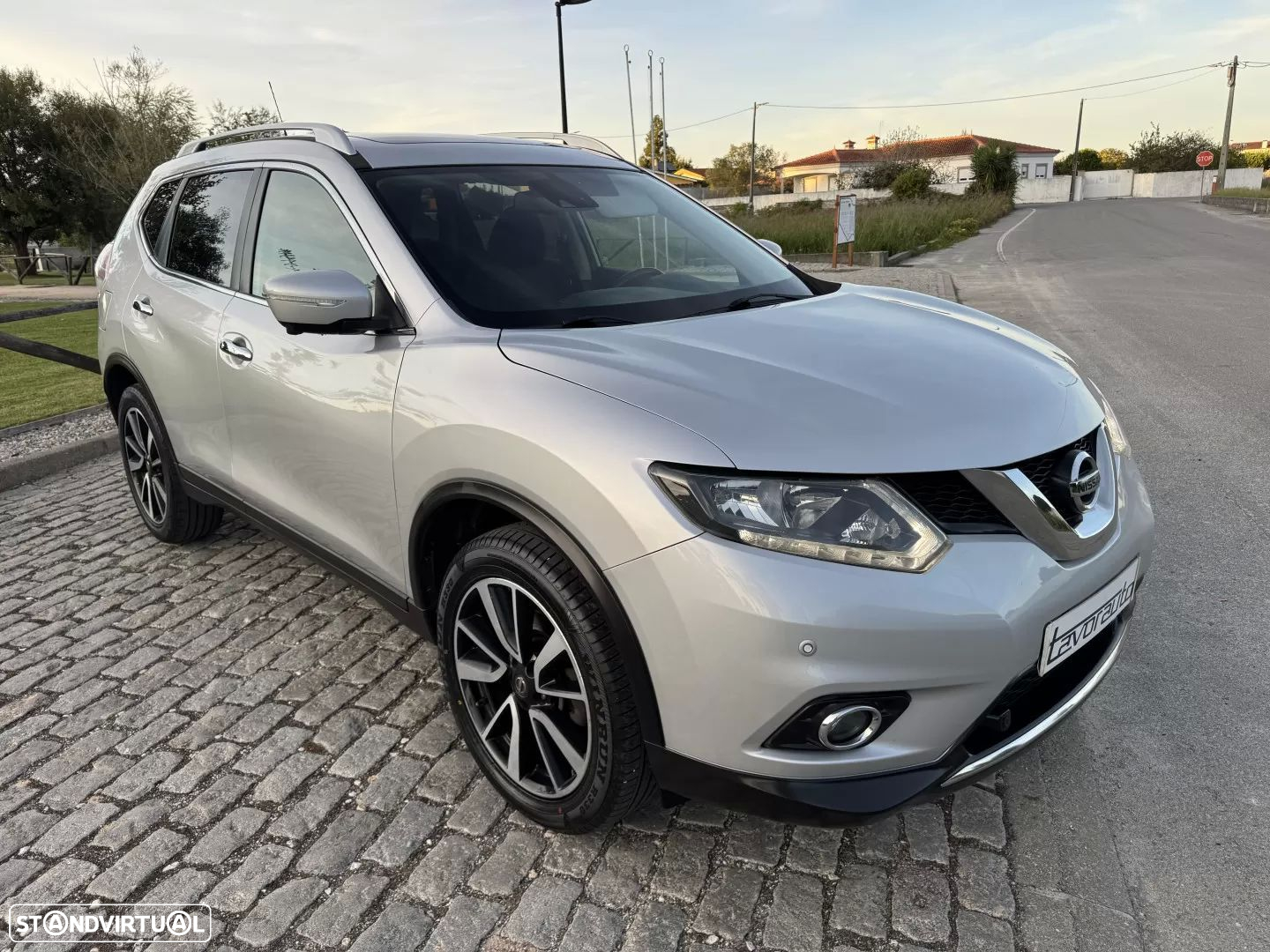 Nissan X-Trail - 2