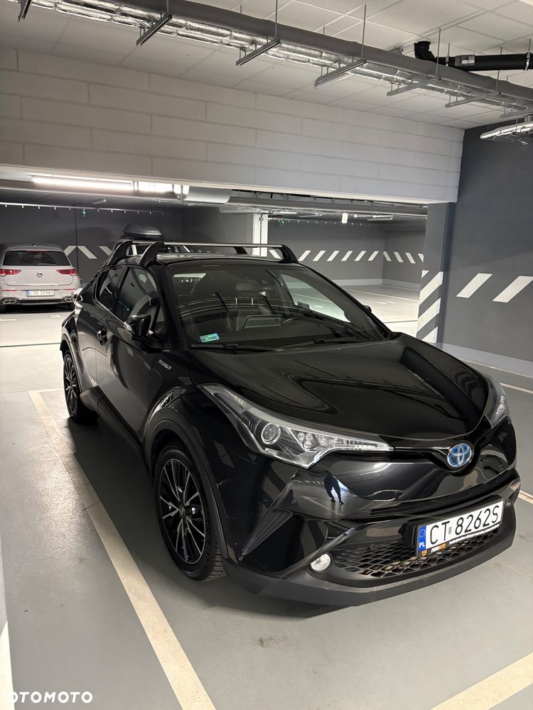 Toyota C-Hr 2018 photo 2