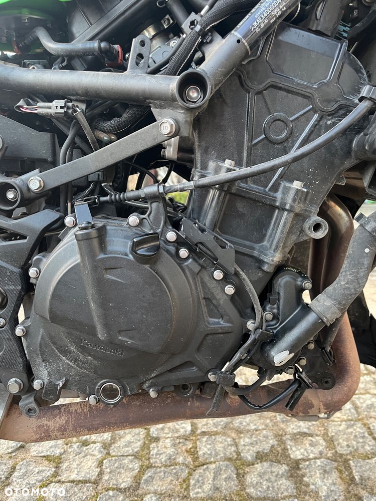 Kawasaki Ninja 400 - 10