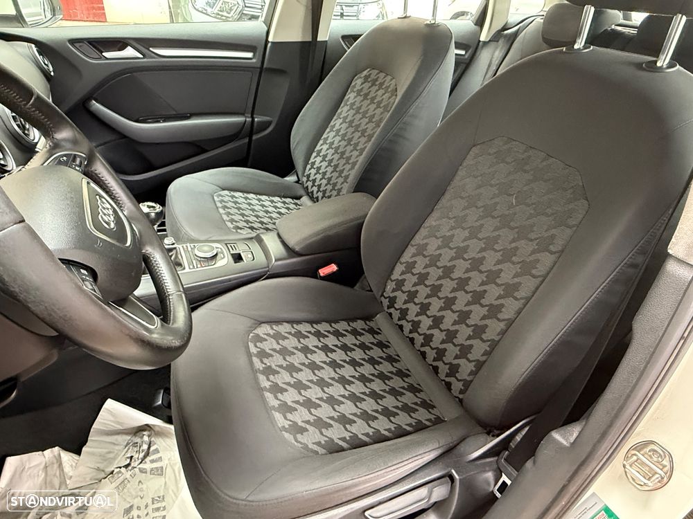 Audi A3 Sportback 1.6 TDI Sport - 11