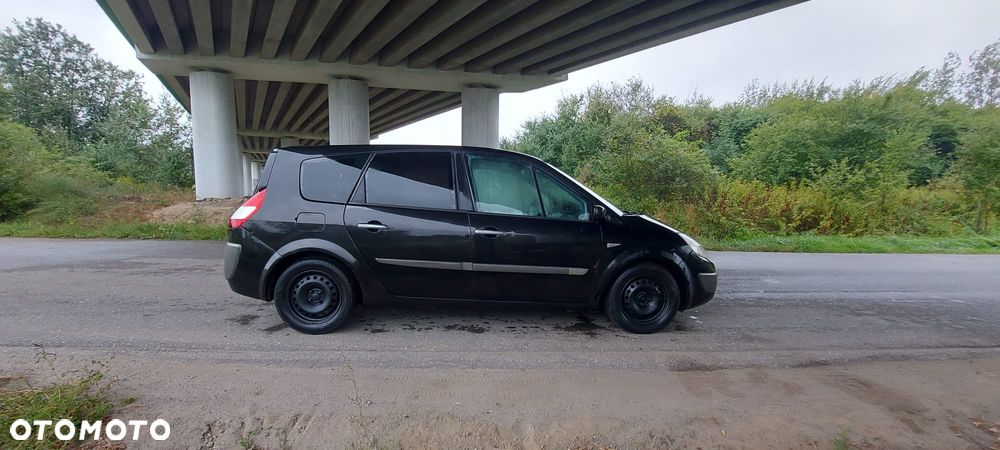 Renault Scenic 1.9 dCi Exception - 11