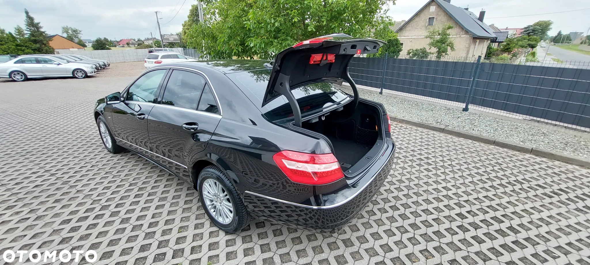 Mercedes-Benz Klasa E - 16