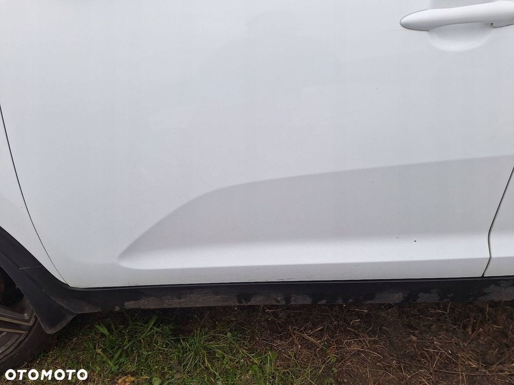 DRZWI KOMPLETNE LEWY PRZÓD KIA SPORTAGE III 10-14r LAK: WD - 4