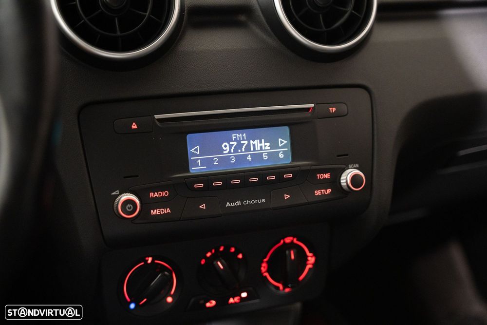 Audi A1 Sportback 1.4 TDI Design - 16
